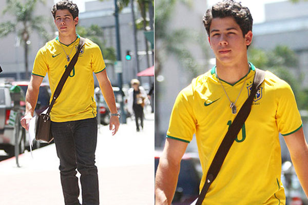 celebridades-torcendo-para-o-brasil-Nick-Jonas