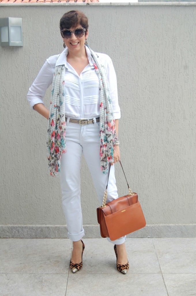 look-do-dia-all-white-com-mix-de-estampas-inverno-2015 3