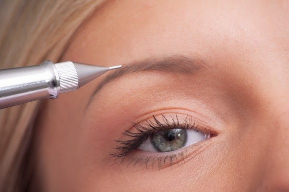 como_ter_sobrancelhas_perfeitas_com_uso_de_dermopigmentação