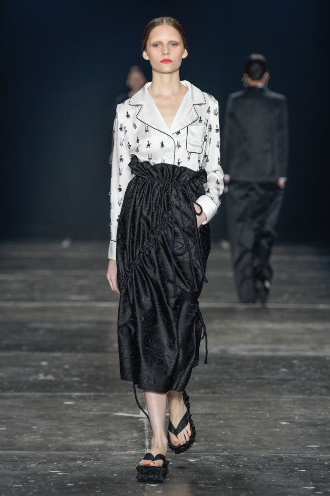 apartamento05-spfw-verao17-lookbook-03-654x983