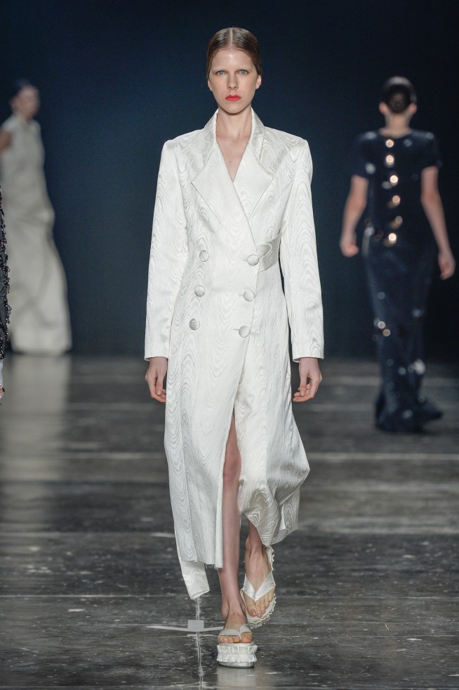 apartamento05-spfw-verao17-lookbook-06-654x983