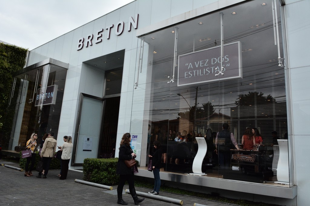 Breton vai abrir superloja com 900 m² no DF