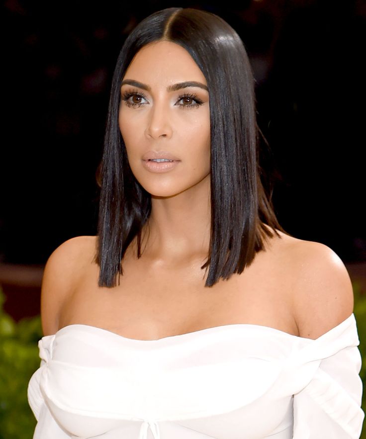 haircut_kim_kardashian_blunt_cut_tendências_em_corte_de_cabelos_femininos_verão_2018 2