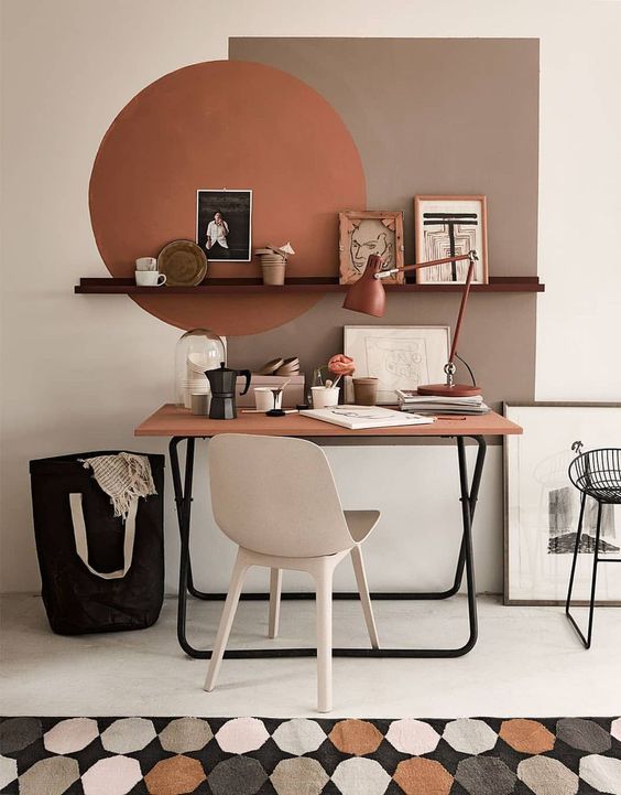 Home office pequeno no quarto de casal e a ergonomia por Alessandra Faria